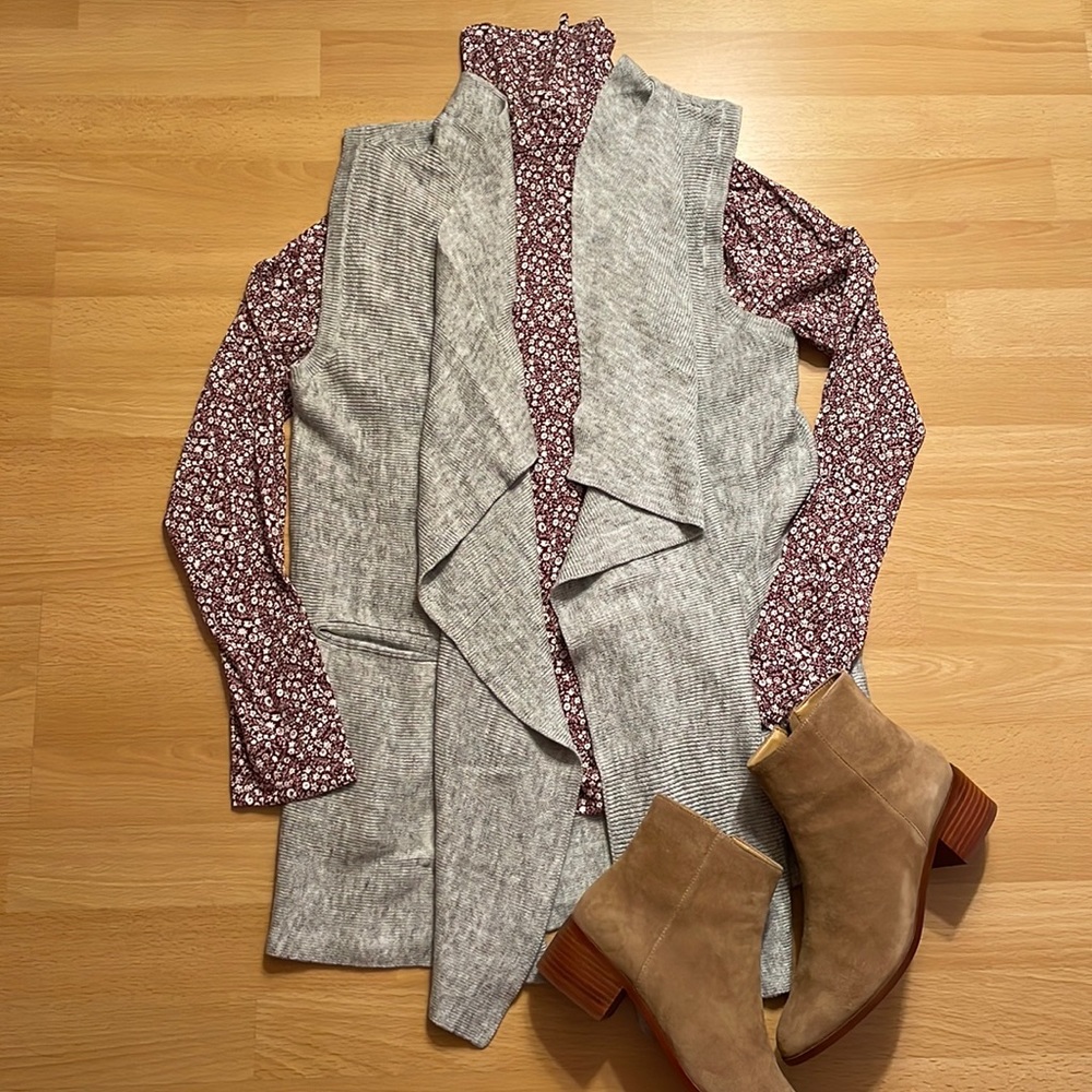 H&M Sweater Vest Gray size extra small/small